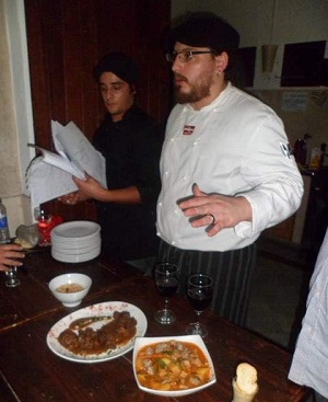 José Boccardo en el curso de cocina vasca ofrecido en Chascomús